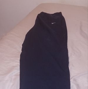 nike pants swoosh